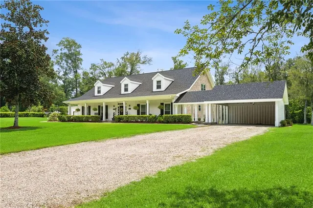 $500,000 | 39211 Keaghey Road, Ponchatoula, LA 70454