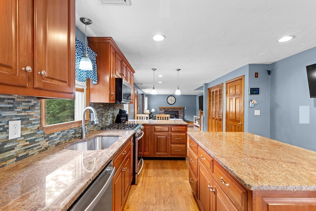 244 Holmes Street Halifax, MA 02338 - Photo 18 of 42