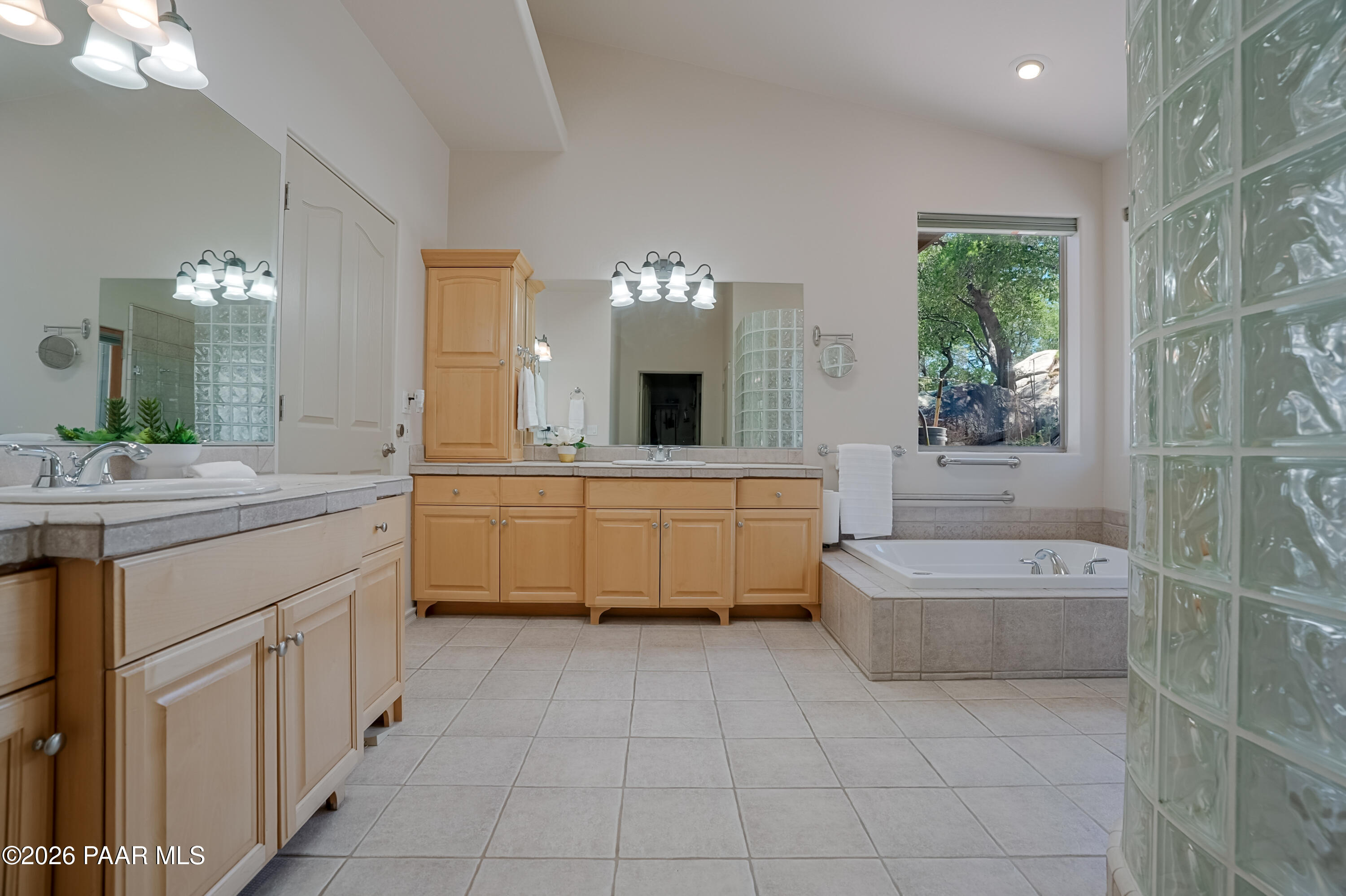 2020 Rustic Timbers Lane Prescott, AZ 86303 - Photo 33 of 62 Primary Bathroom