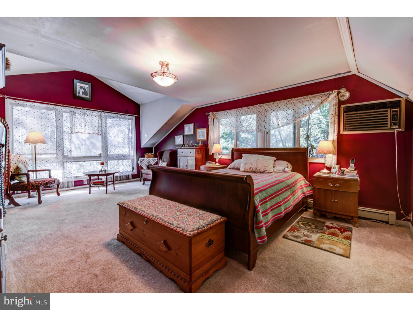 8522 Patton Road Wyndmoor, PA 19038 - Photo 8 of 25 Gallery Image 8