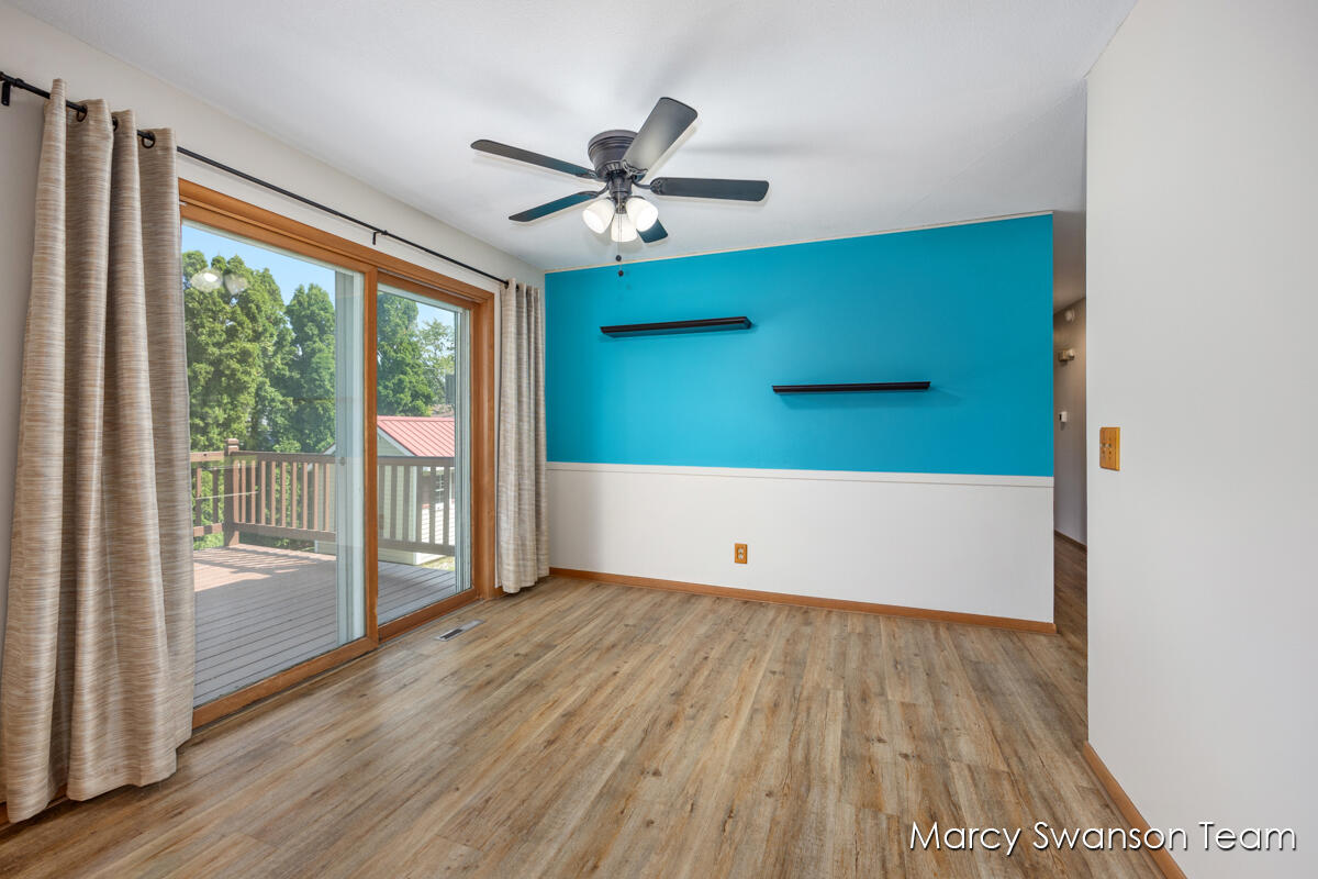 1506 Woodside Road Muskegon, MI 49441 - Photo 4 of 28 IMG_1003