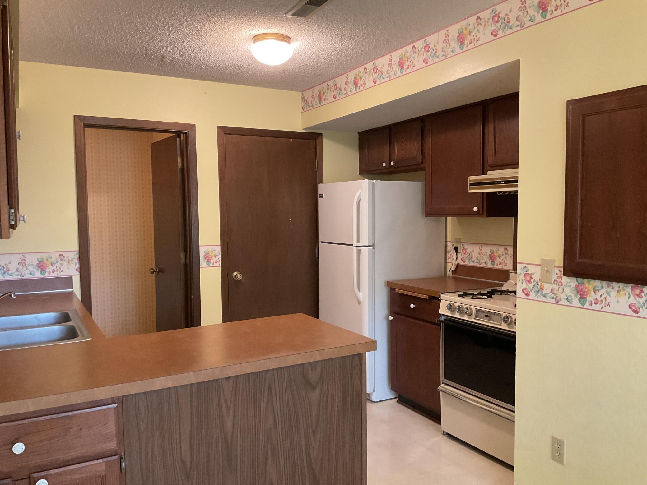 4711 Lund Point Eagan, MN 55122 - Photo 9 of 25