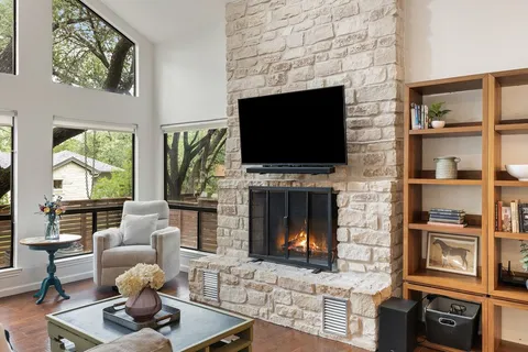 $515,000 | 130 Deerfield Cove, Lakeway, TX 78734