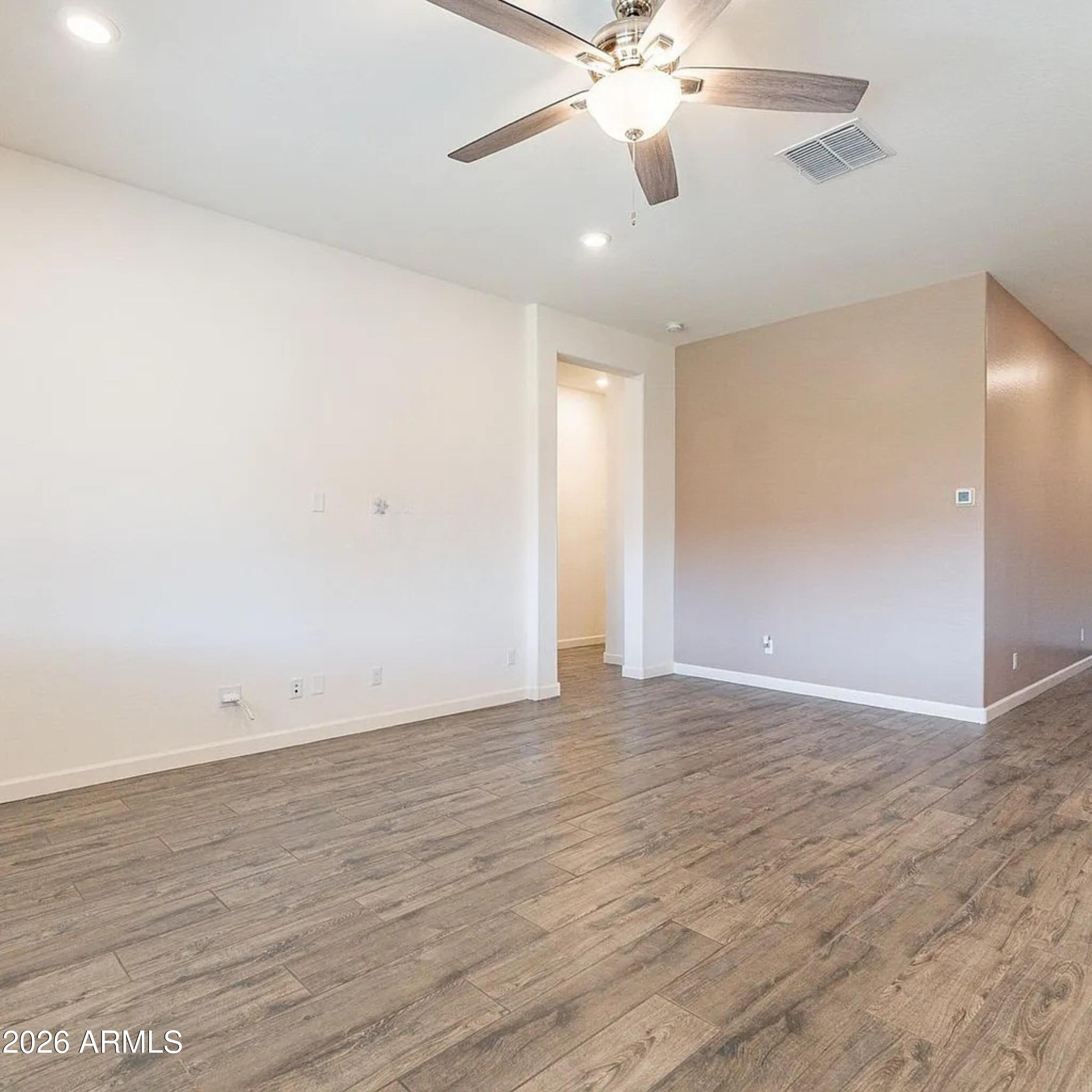 2811 West Pollack Street Phoenix, AZ 85041 - Photo 9 of 27 10