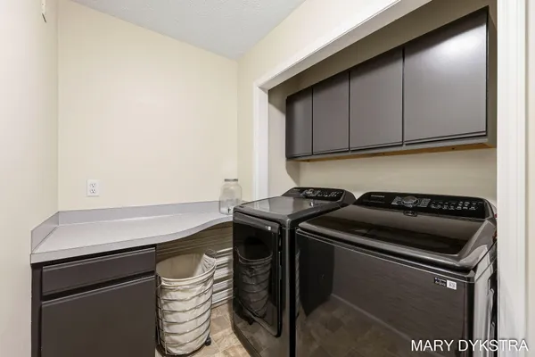 $729,900 | 2848 Belleglade Court Southeast, Grand Rapids, MI 49546
