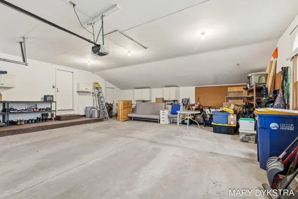 $729,900 | 2848 Belleglade Court Southeast, Grand Rapids, MI 49546