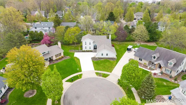 $729,900 | 2848 Belleglade Court Southeast, Grand Rapids, MI 49546