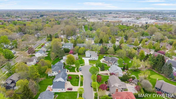 $729,900 | 2848 Belleglade Court Southeast, Grand Rapids, MI 49546