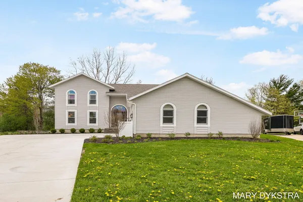 $729,900 | 2848 Belleglade Court Southeast, Grand Rapids, MI 49546