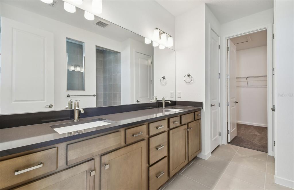 9827 Autumn Rdg Avenue Riverview, FL 33578 - Photo 8 of 34