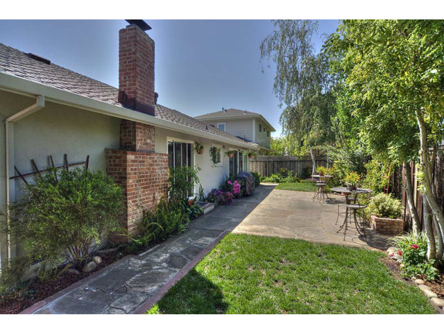 807 Haverhill Drive Sunnyvale, CA 94087 - Photo 20 of 20 a view of a patio with table and chairs and potted plants