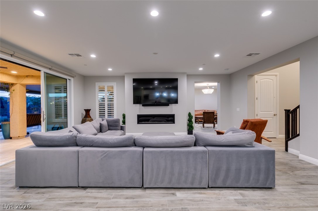 8615 Jerlyn Street Las Vegas, NV 89113 - Photo 19 of 52