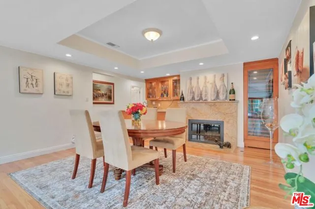 $7,895 | 5501 Cantaloupe Avenue, Sherman Oaks, CA 91401