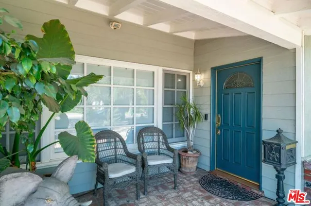 $7,895 | 5501 Cantaloupe Avenue, Sherman Oaks, CA 91401