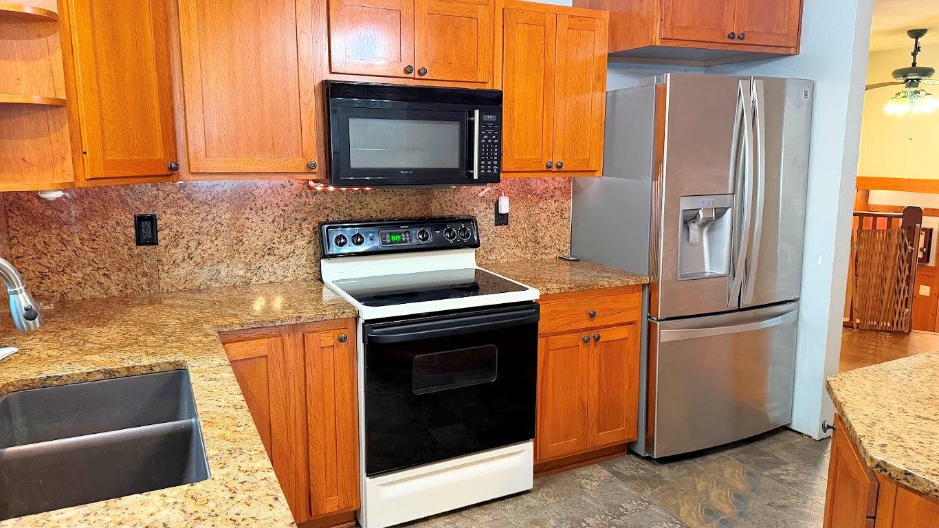 338 South Street DeForest, WI 53532 - Photo 20 of 77