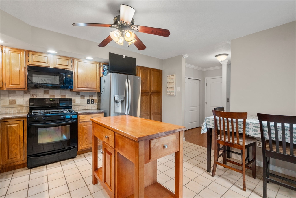 7 Gentry Lane, Unit 7 Uxbridge, MA 01569 - Photo 5 of 22