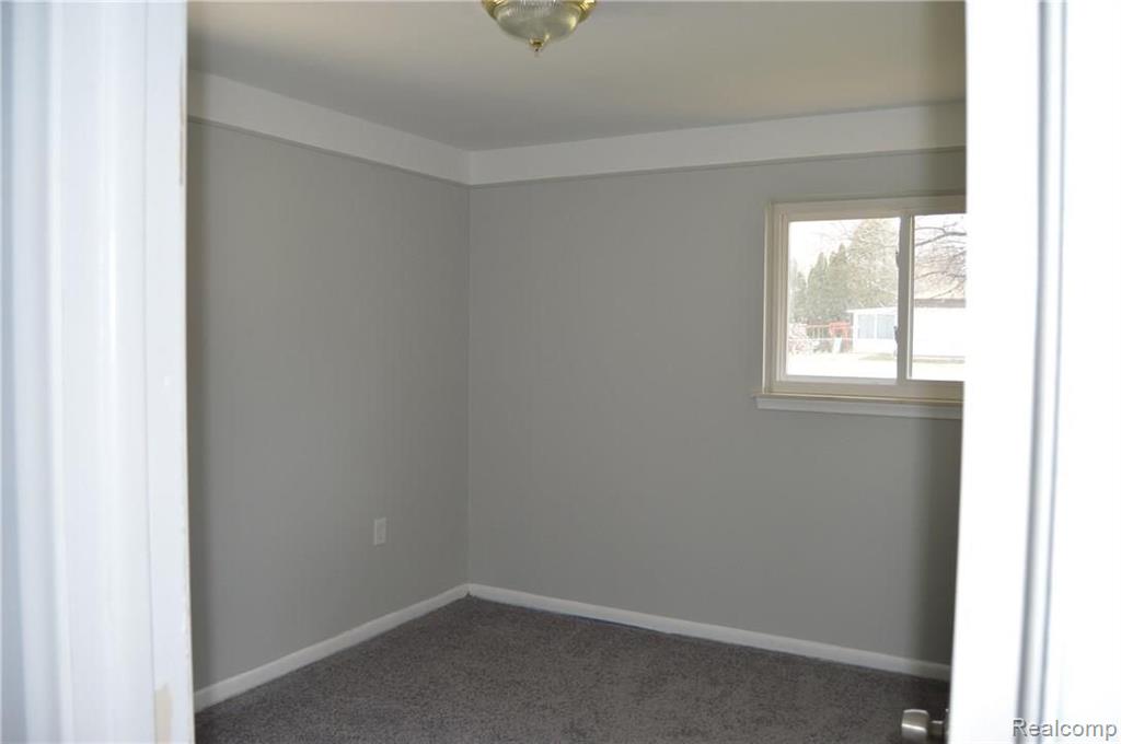 20800 Wick Road Taylor, MI 48180 - Photo 12 of 16