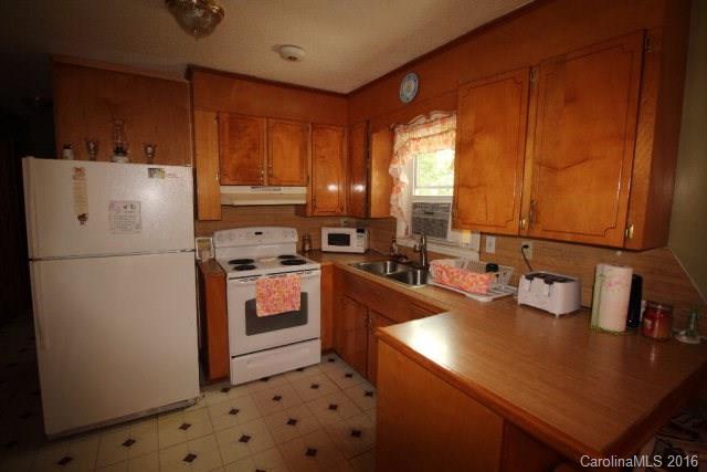 481 Worley Road Marion, NC 28752 - Photo 6 of 22 Gallery Image 6