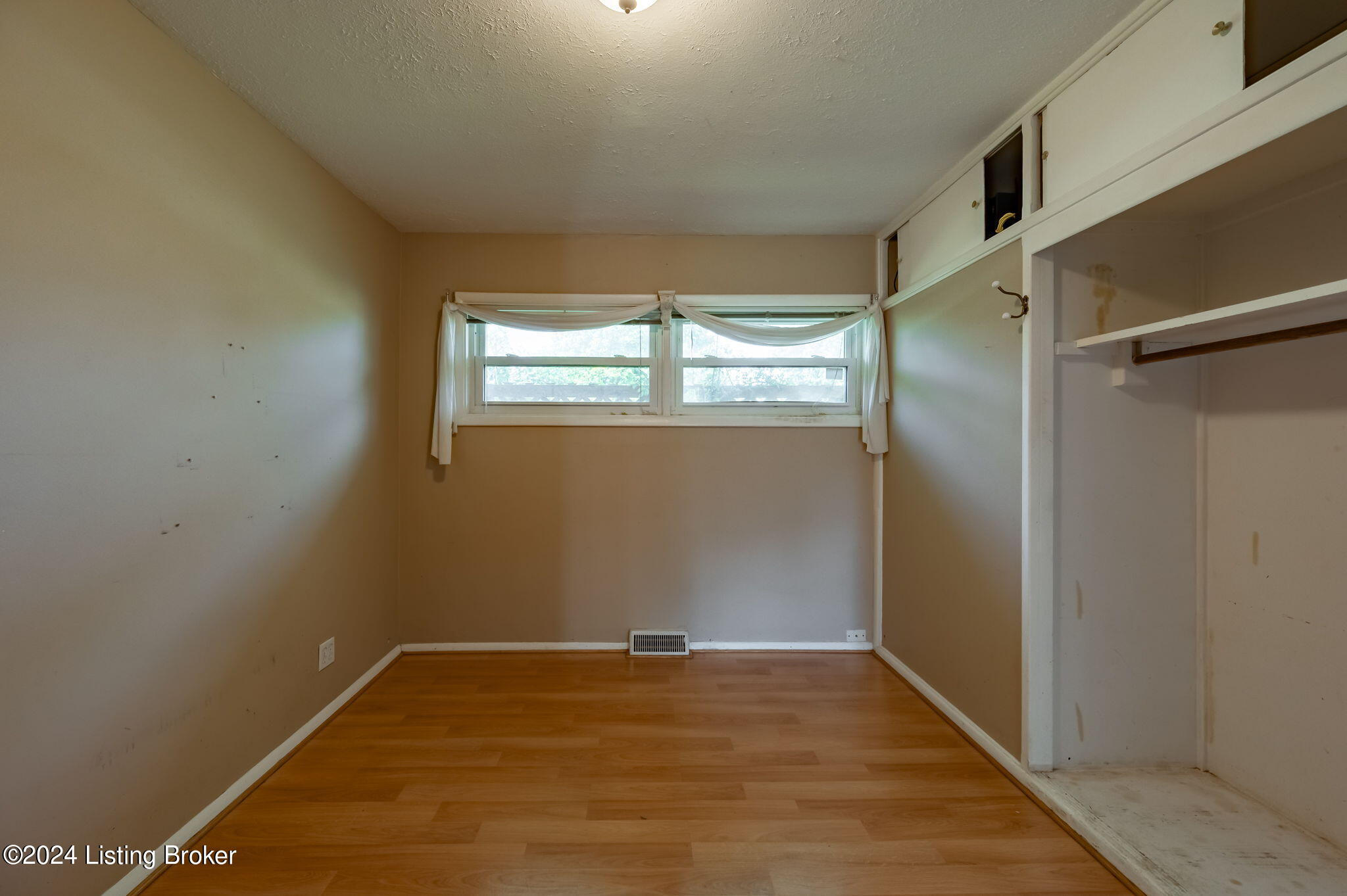 4815 Raven Road Louisville, KY 40213 - Photo 16 of 21 22-web-or-mls-4815-raven-rd
