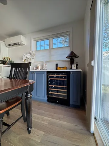 $3,250 | 62 Memorial Boulevard, Newport, RI 02840