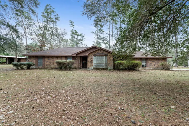 $320,000 | 14428 Farm To Market 787, Saratoga, TX 77585