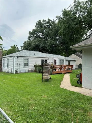 $199,500 | 1300 Cherokee Street, Leavenworth, KS 66048