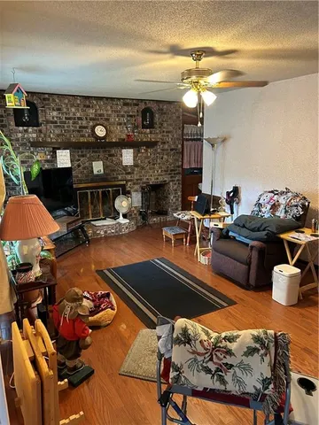 $199,500 | 1300 Cherokee Street, Leavenworth, KS 66048