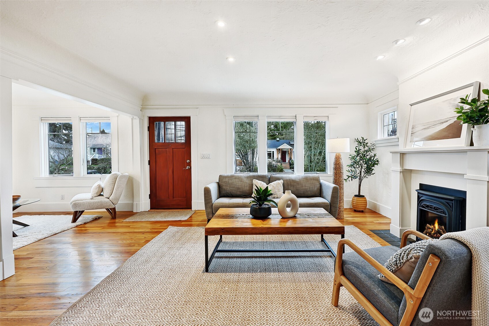 809 Northwest 58th Street Seattle, WA 98107 - Photo 2 of 40 Gallery Image 2