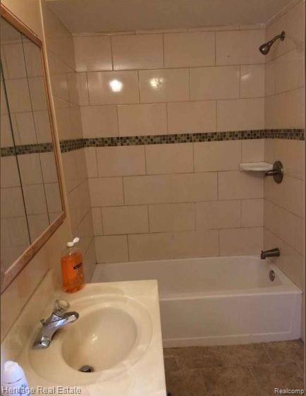 8476 Timken Avenue Warren, MI 48089 - Photo 3 of 7