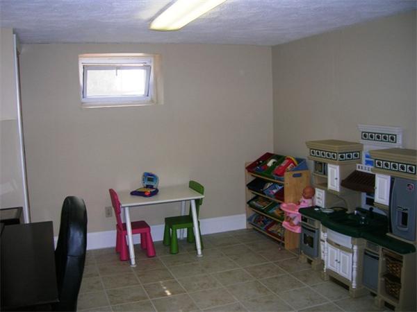 28 Parker Road Needham, MA 02494 - Photo 18 of 20