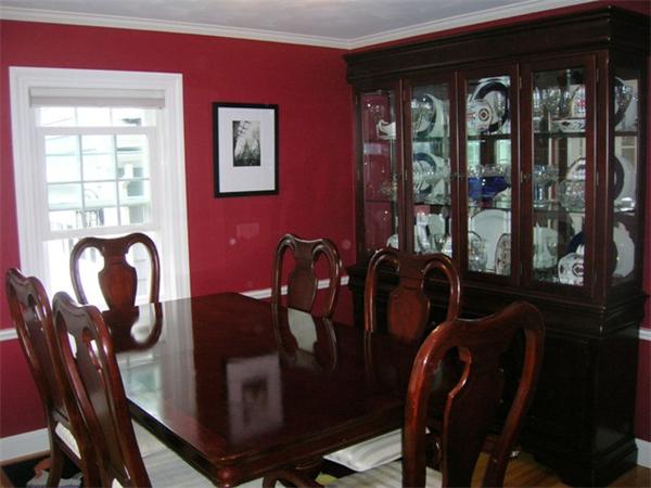 28 Parker Road Needham, MA 02494 - Photo 4 of 20