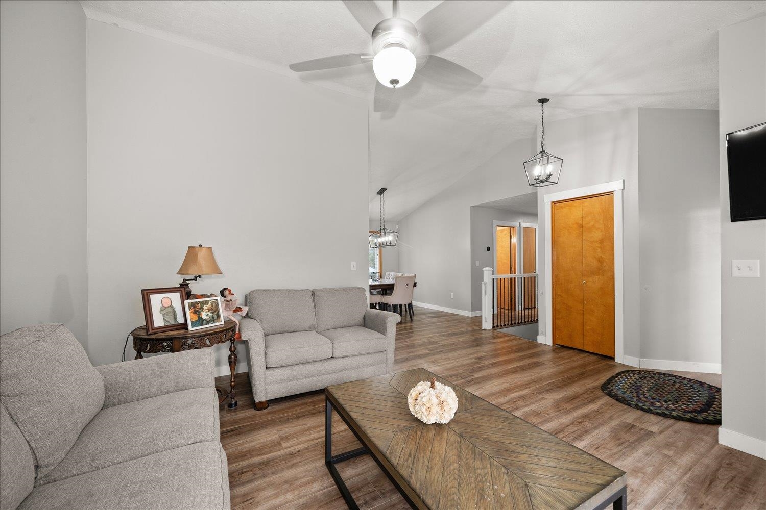 5014 East Nancy Court Mead, WA 99021 - Photo 3 of 31 Gallery Image 3
