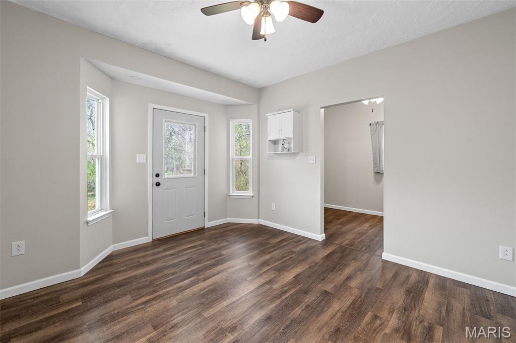 25111 Schuetzenground Road Warrenton, MO 63383 - Photo 17 of 47
