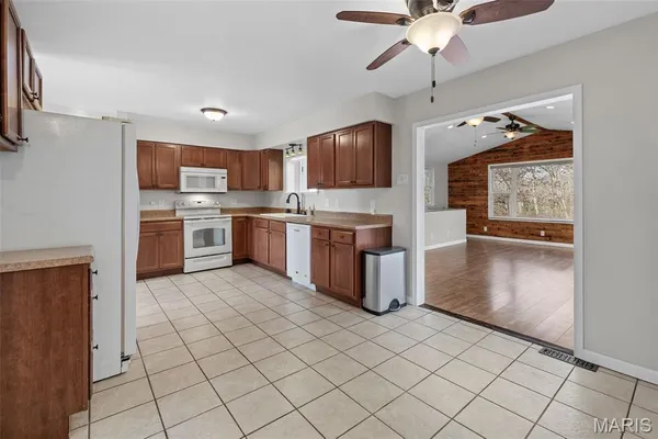 $445,000 | 25111 Schuetzenground Road, Warrenton, MO 63383