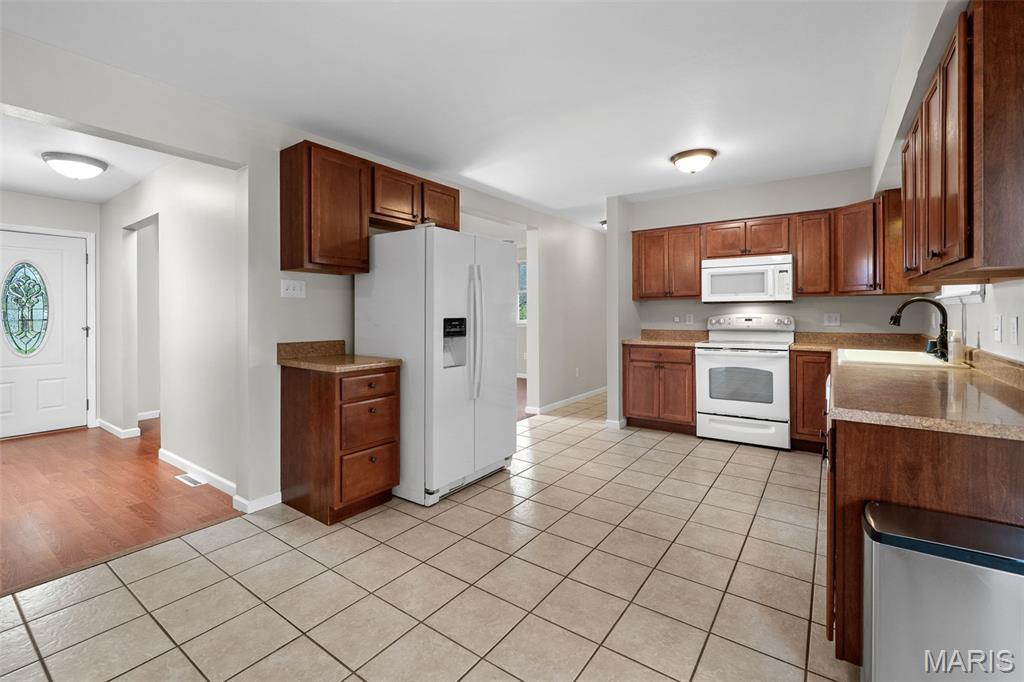 25111 Schuetzenground Road Warrenton, MO 63383 - Photo 9 of 47