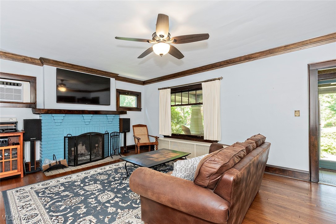 1539 Compton Road Cleveland Heights, OH 44118 - Photo 9 of 40