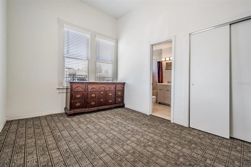 2319 West Aileen Street Tampa, FL 33607 - Photo 21 of 26 a view of an empty room and window