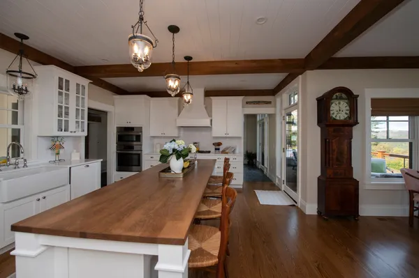 $1,649,000 | 68 Ridge Road, Ashland, NH 03217
