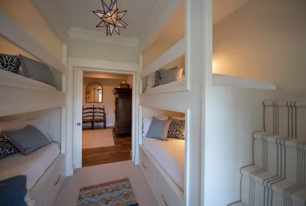 $1,649,000 | 68 Ridge Road, Ashland, NH 03217