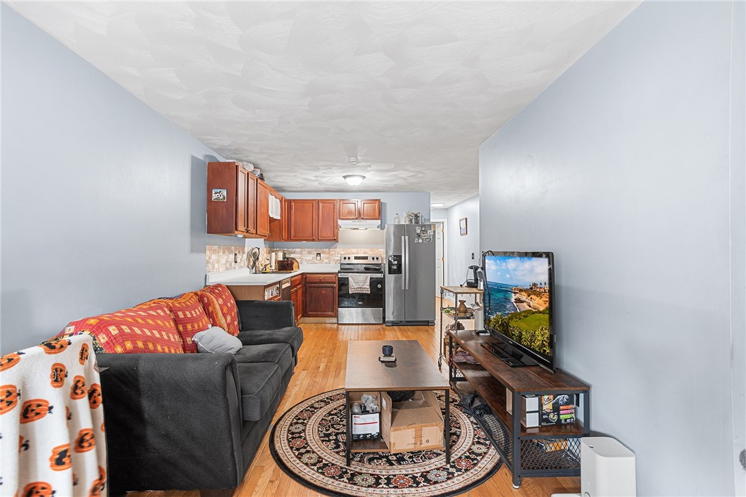 569 Smithfield Road, Unit 23 North Providence, RI 02904 - Photo 4 of 23