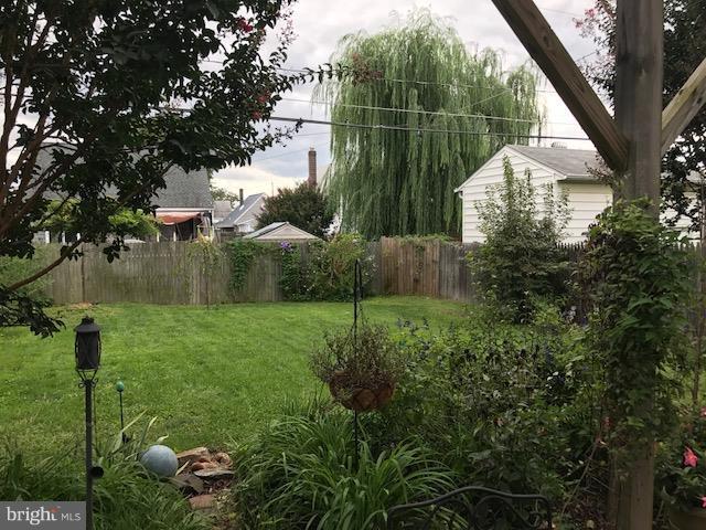 1704 Leslie Road Baltimore, MD 21222 - Photo 23 of 24 a garden view