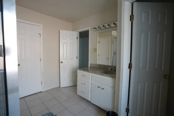 $2,250 | 3002 Carmel Street, Houston, TX 77091