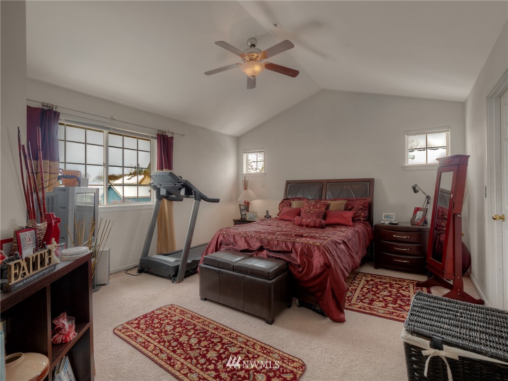 1405 Rooklidge Street DuPont, WA 98327 - Photo 11 of 25 Gallery Image 11