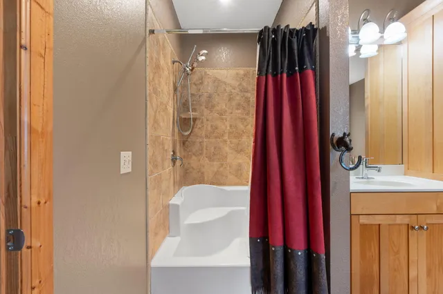 $648,000 | 210 Gordon Drive, Chatsworth, GA 30705