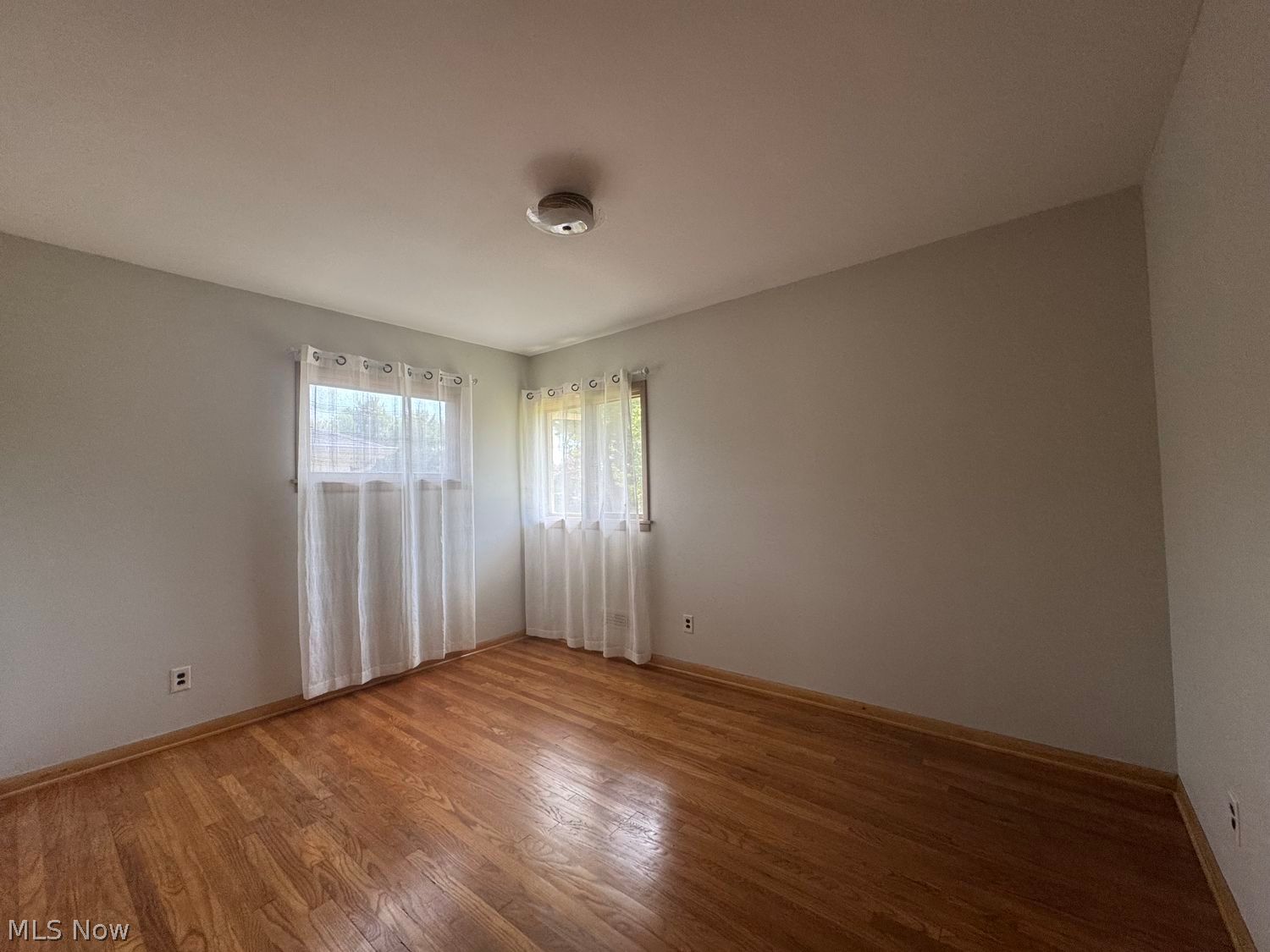 7726 York Road Cleveland, OH 44130 - Photo 18 of 34