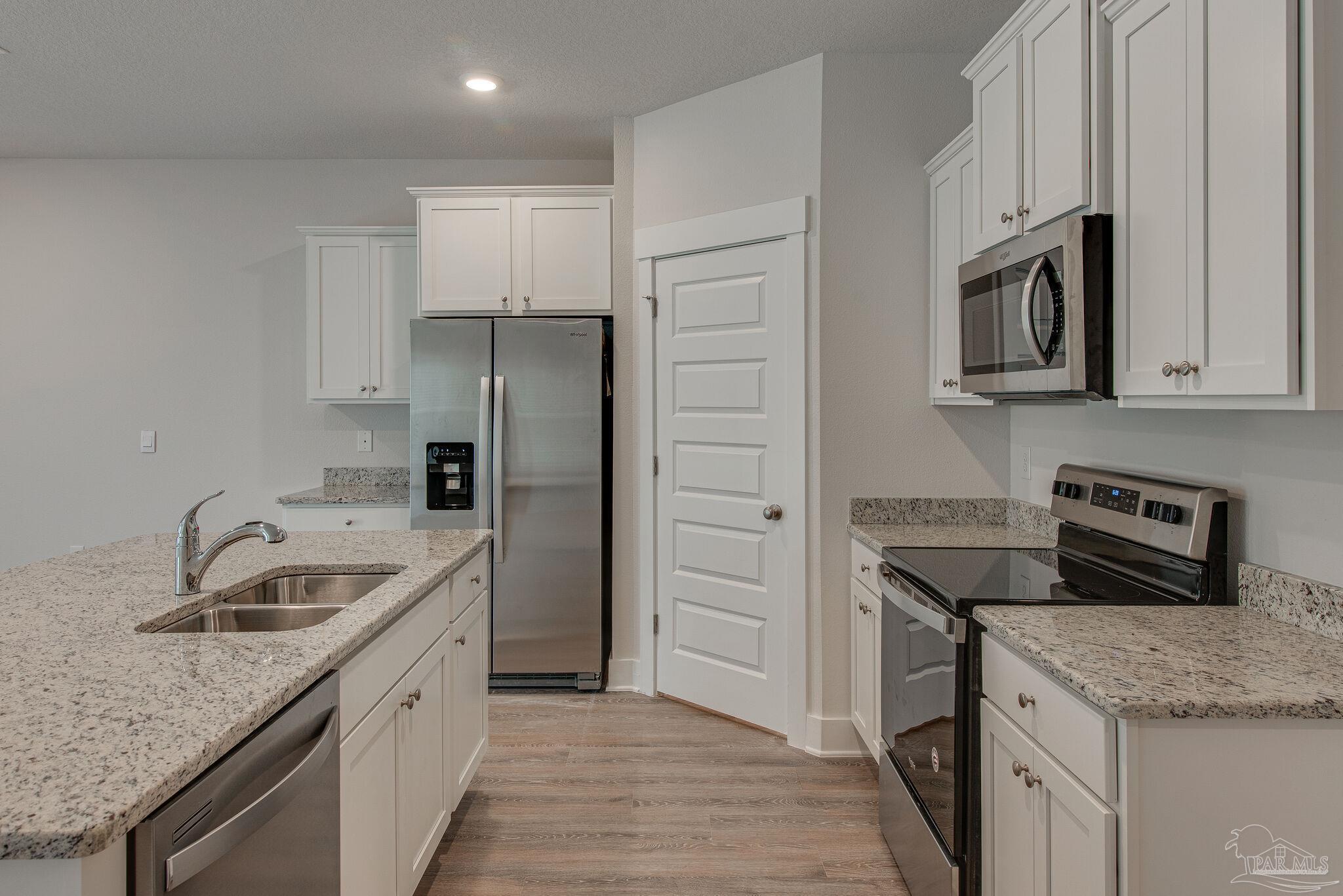 5833 Danbury Boulevard Pace, FL 32571 - Photo 5 of 30