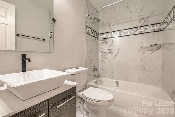 $1,699 | 106 South Dalton Street, Gastonia, NC 28052