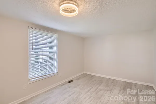 $1,699 | 106 South Dalton Street, Gastonia, NC 28052