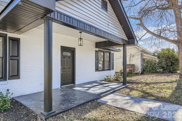 $1,699 | 106 South Dalton Street, Gastonia, NC 28052