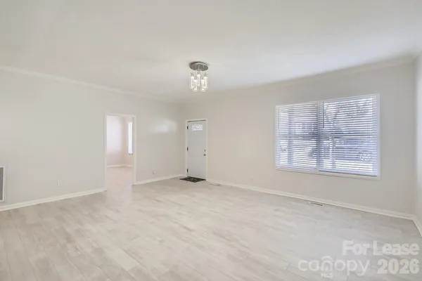 $1,699 | 106 South Dalton Street, Gastonia, NC 28052